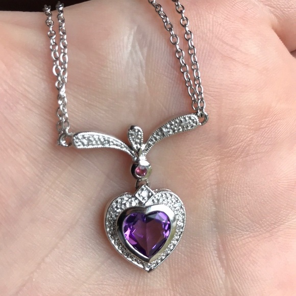10K solid white gold w/heart shaped bezel set Amethyst gem stone & diamonds. - Picture 3 of 6
